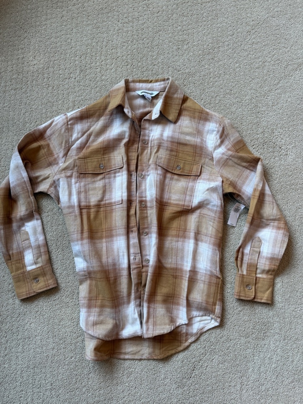 NWT plaid Button-Up flannel Shirt in tan  and White